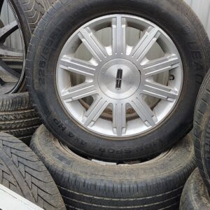 LINCOLN 17″ Town Car (2006 to 2011)